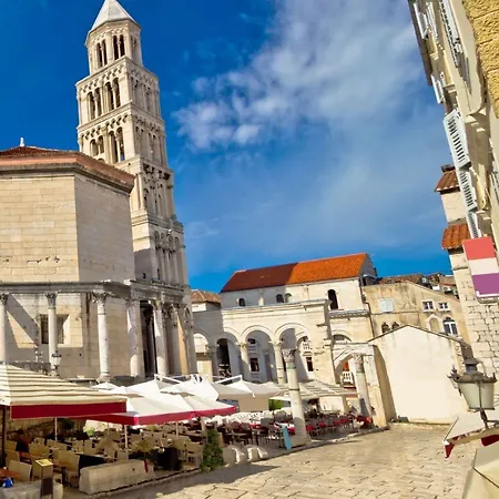 A2 - In The Very Heart Of * Split