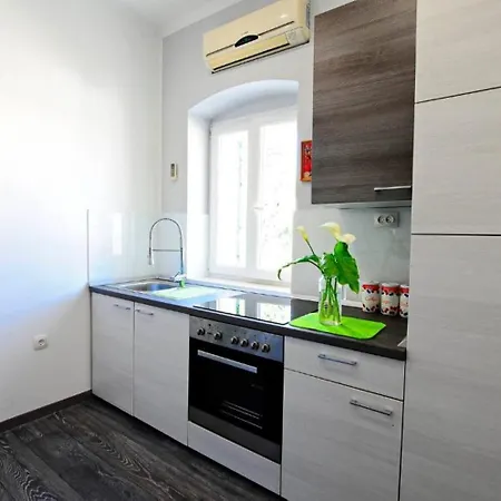 A2 - In The Very Heart Of Apartment